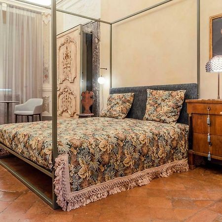 Boutique Apartment Урбино Екстериор снимка