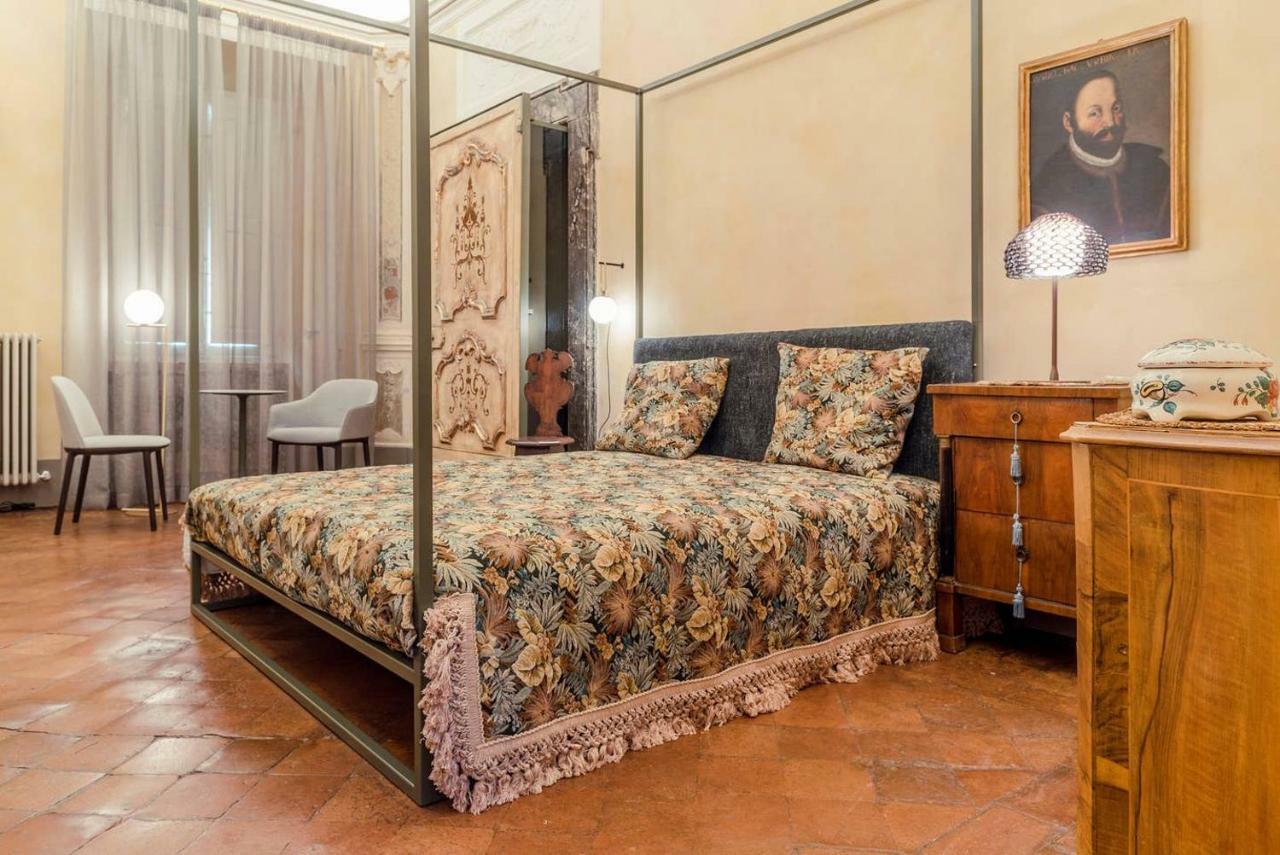 Boutique Apartment Урбино Екстериор снимка