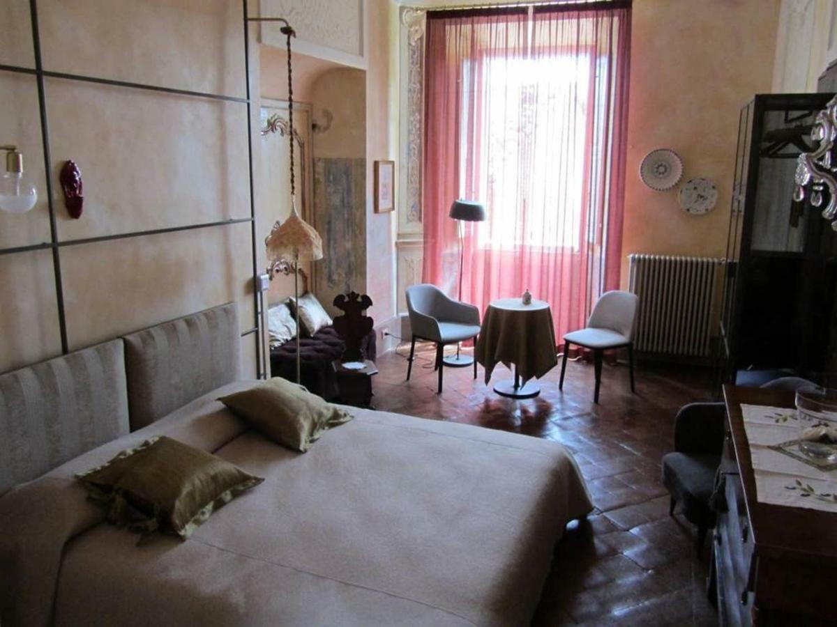 Boutique Apartment Урбино Екстериор снимка