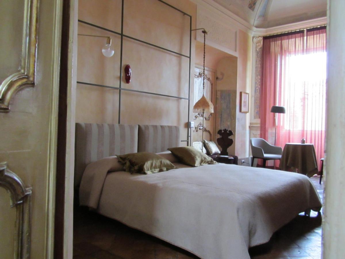 Boutique Apartment Урбино Екстериор снимка